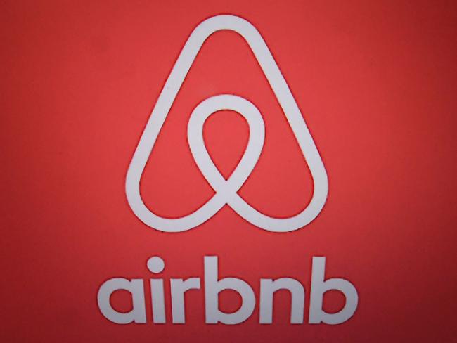 (FILES) This file photo taken on March 2, 2017 shows the logo of online lodging service Airbnb displayed on a computer screen in Paris. Airbnb raised more than a billion dollars in a fresh funding round that valued the home-sharing startup at $31 billion, a source close to the company told AFP on March 9, 2017. Airbnb added $448 million to the $555 million in funding it took in last year, according to a filing Thursday with the US Securities and Exchange Commission.  / AFP PHOTO / Lionel BONAVENTURE