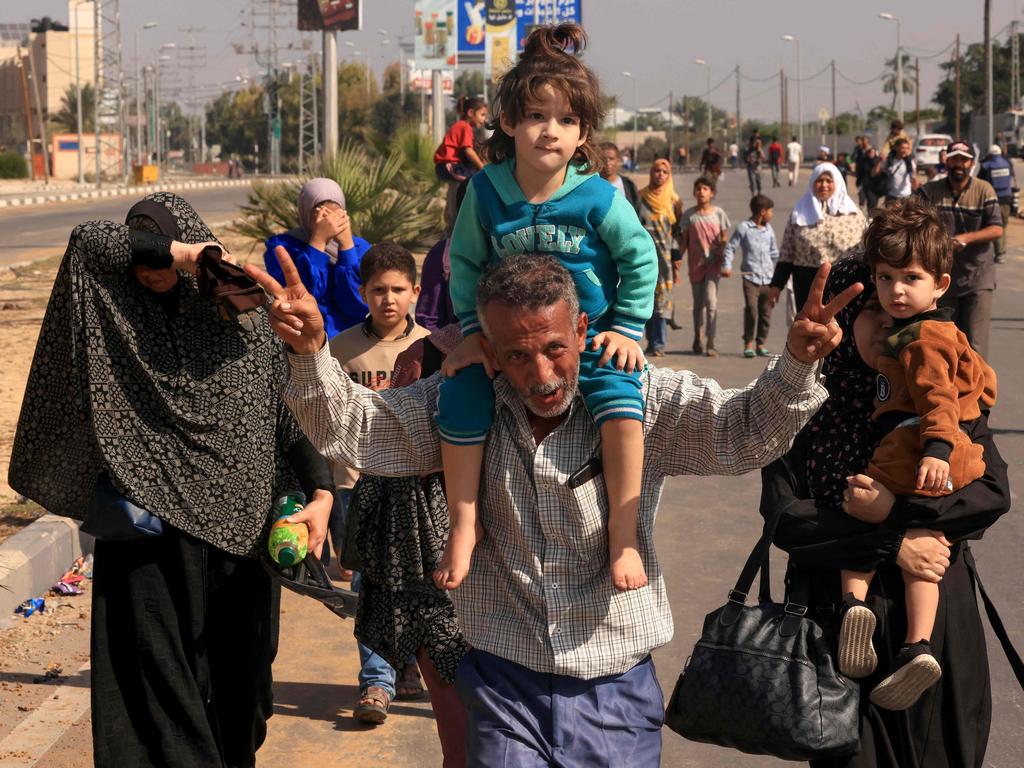Palestinians fleeing Gaza City towards the southern areas on November 7, 2023. Picture: AFP