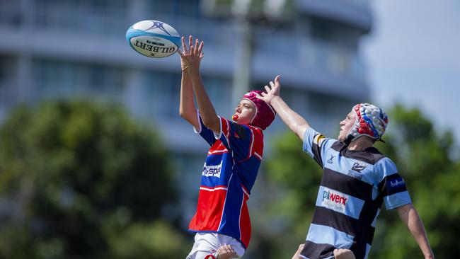 Under-14 and Under-15 finals of the King of the Country rugby union tournament at Gold Coast Eagles Rugby Union Club on Sunday 10 April 2022. Under 14's playing for 3rd place, Bond Pirates (Red) vs Maroochydore Swans. Picture: Jerad Williams
