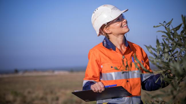 Environmental monitoring at Glencore’s Clermont open-cut coal mine