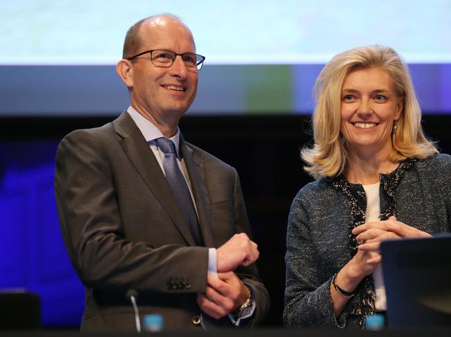 AMP CEO Craig Mellor stands on stage  with Chairman Catherine Brenner before their AGM in Sydney, Thursday, May 11, 2017. (AAP Image/David Moir) NO ARCHIVING