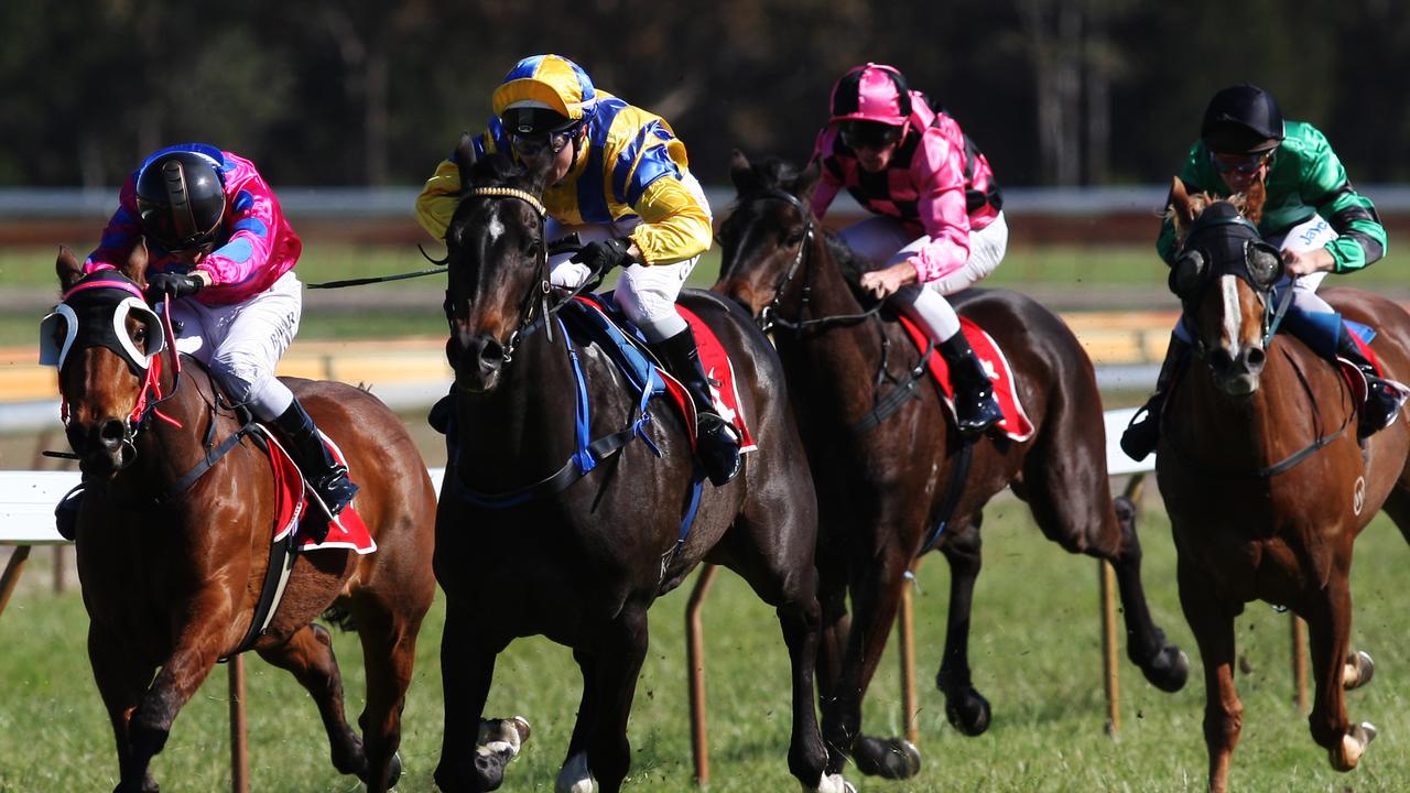 Action from Race 3 as race meeting resumes at Moruya course on South Coast for the first time since the equine influenza outbreak stopped all meeting across NSW.