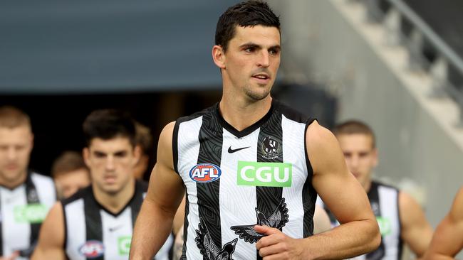 ADELAIDE, AUSTRALIA - JUNE 05: Scott Pendlebury of the Magpies leads his team out during the 2021 AFL Round 12 match between the Adelaide Crows and the Collingwood Magpies at Adelaide Oval on June 5, 2021 in Adelaide, Australia. (Photo by James Elsby/AFL Photos via Getty Images)