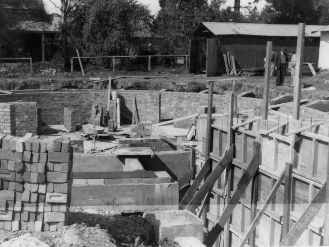 Construction of the Camden Park Estate rotolactor dairy in 1950. Picture: Belgenny Farm Trust