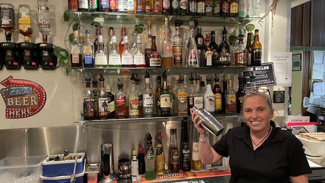 Stanthorpe’s best bartender winner Tammy Burns. Photo: Madison Mifsud-Ure / Stanthorpe Border Post