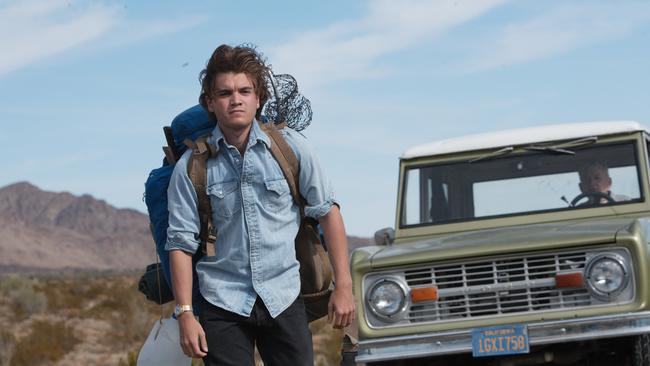 Emile Hirsch as Christopher McCandless in film Into The Wild.