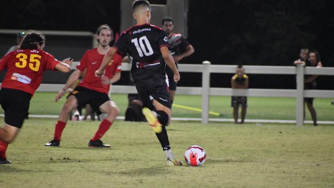 Diego Cuba runs it in Magpies Crusaders v Sunshine Coast Fire in the FQPL1 at Sologinkin Oval. Saturday, March 19, 2022. Picture: Tara Miko
