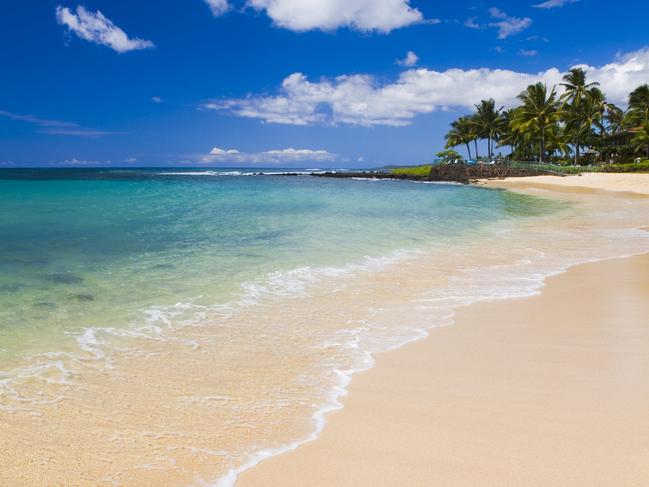 Here are 20 Breathtaking Hawaiian Beaches