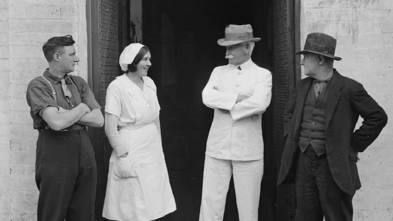 Macpherson Robertson being welcomed home by staff at his Fitzroy factory for MacRobertson's chocolate in 1935. Picture: State Library of Victoria