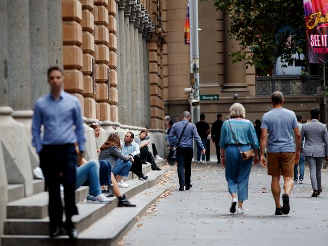 SYDNEY, AUSTRALIA - NewsWire Photos MARCH 15, 2024: General vision of people moving around the CBD on Friday. Picture: NCA NewsWire / Nikki Short