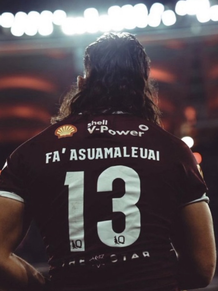 Tino Fa'asuamaleaui’s jersey in Origin.