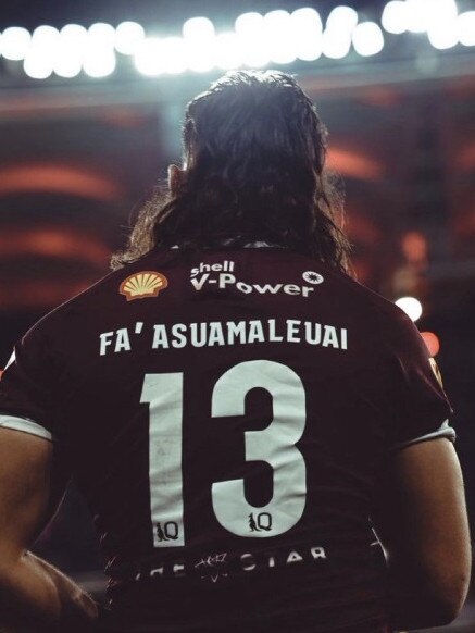 Tino Fa'asuamaleaui’s jersey in Origin.