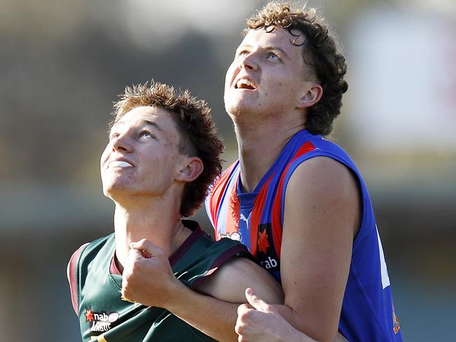 Ben Woodfull (right) made a strong return to the Chargers side.