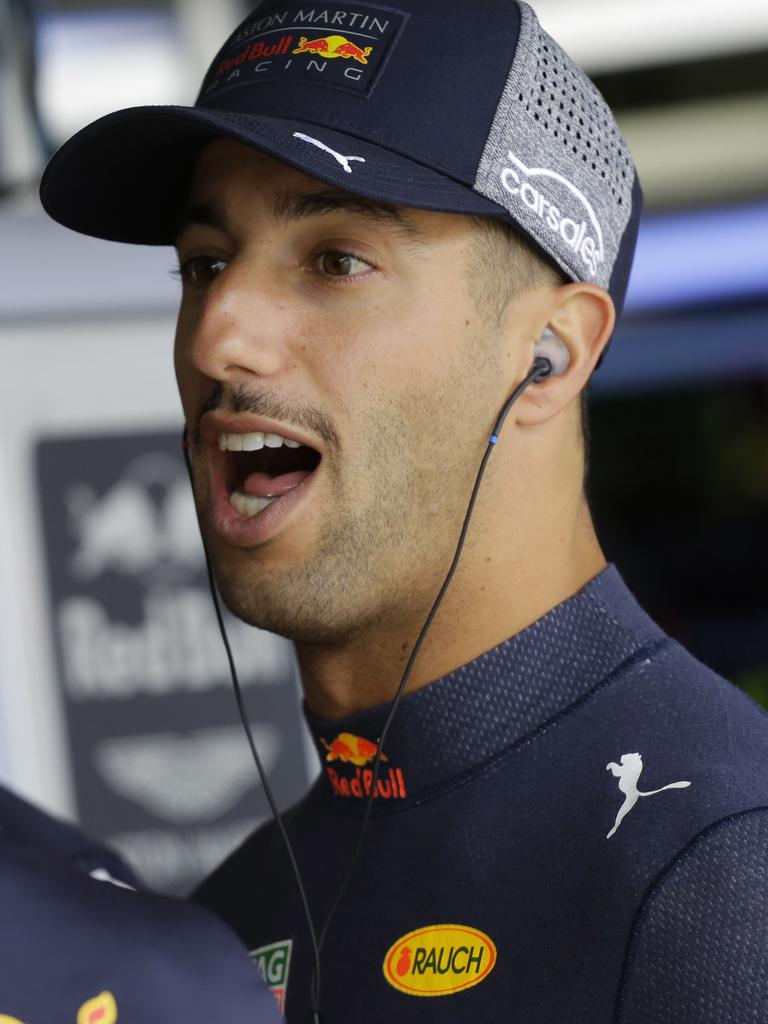 F1 2018: Daniel Ricciardo gets frosty Renault welcome, Nico Hulkenberg ...