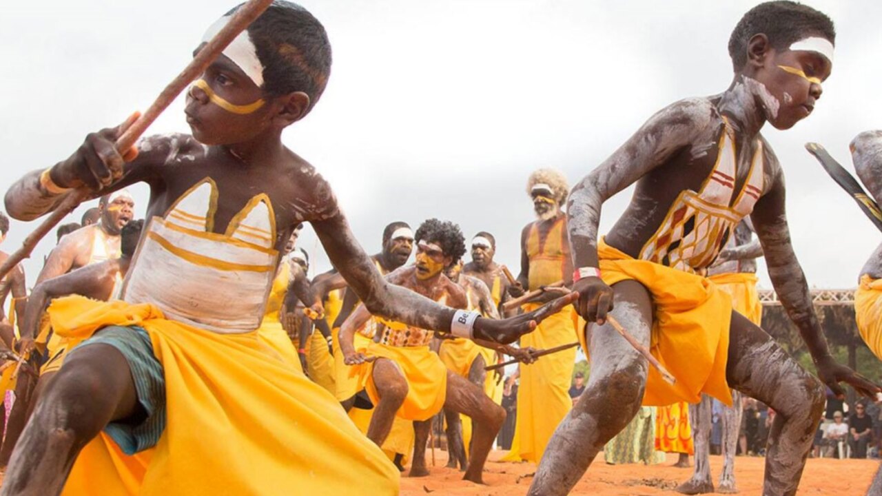 New program re-engaging NT students with traditional culture