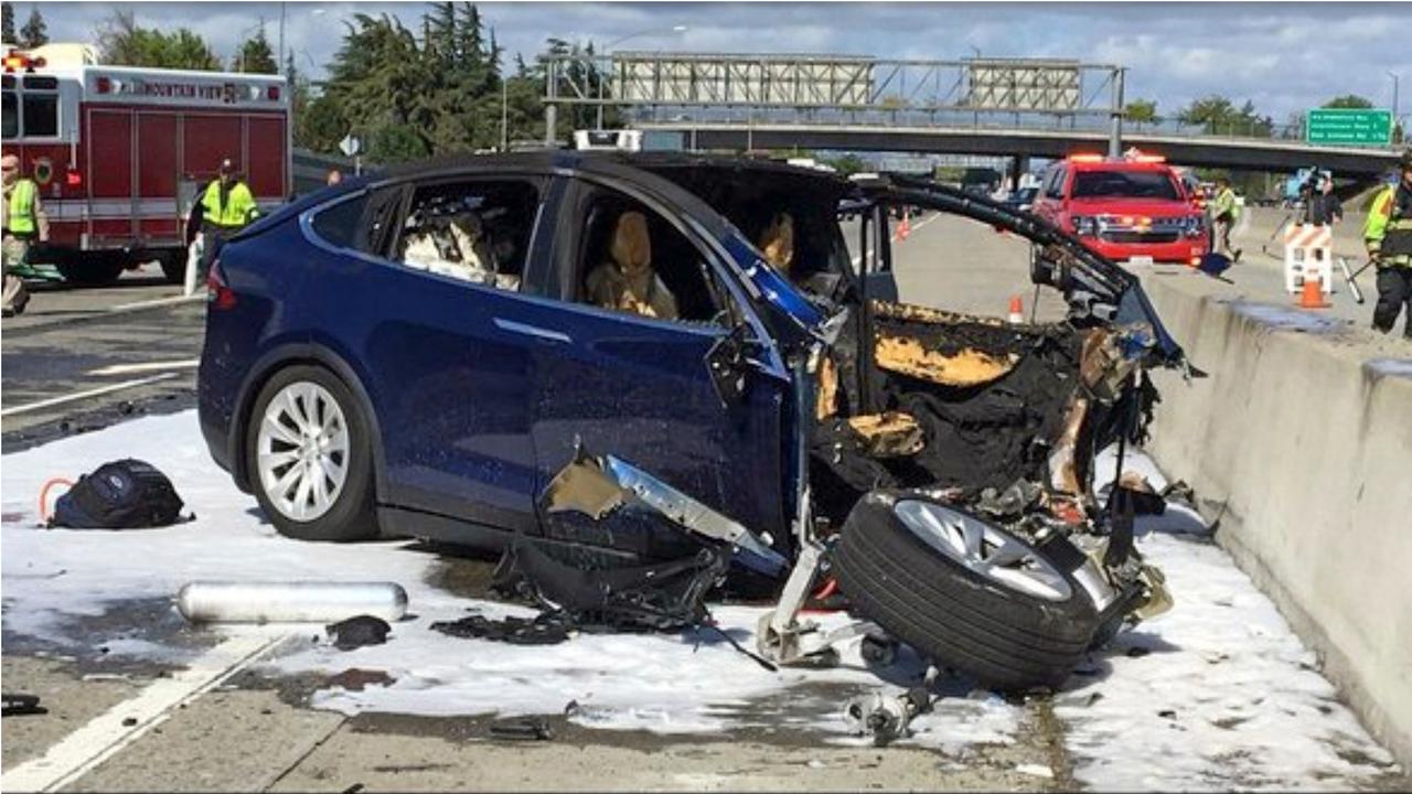 Walter Huang died March 23, 2018, when his Tesla Model X collided with a concrete barrier. Picture: KTVU-TV via AP