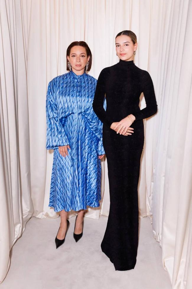 Maya Rudolph and Pearl Minnie AndersonActress Maya Rudolph brought along her daughter, Pearl, to Balenciaga’s autumn/winter ’24/’25 couture show in Paris for a decidedly chic mother-daughter date.
