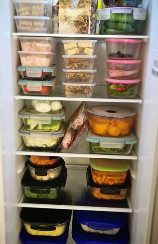 Rebecca Ashforth meal preps every Sunday, with her family also helping out, saying it has changed her life. Picture: Instagram/bec_ashforth_the_healthy_mummy