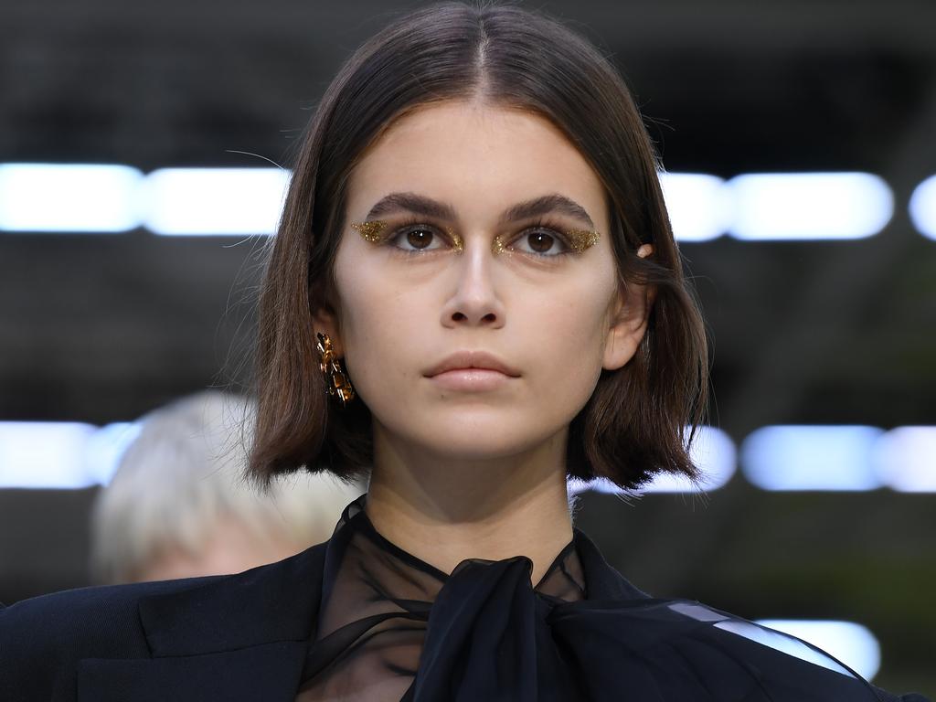 Kaia Gerber Closes the Valentino Pre-Fall 2019 Show in Tokyo – Footwear News