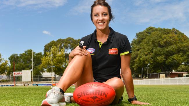 AFL umpire Eleni Glouftsis. Photo: Brenton. Edwards