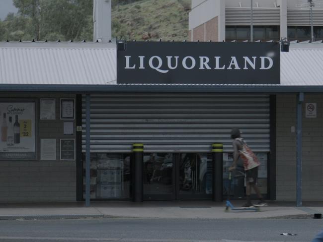 **HOLD FOR DT** Reduced bottle shop hours, signage of alcohol bans, and closed liquor shops are common place in Alice Springs due to current alcoholism crisis. Picture: Sam Boneham