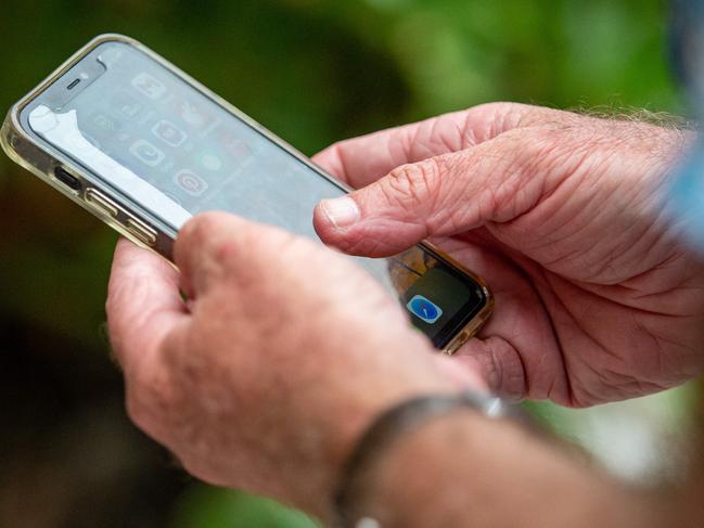 SYDNEY, AUSTRALIA - NewsWire Photos February 06, 2024:  A generic photograph of people on their phone in Sydney.Picture: NCA NewsWire / Christian Gilles