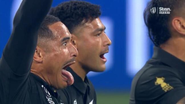 Breathtaking haka silences France