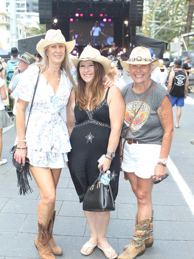 Groundwater. Tracy Pratt, Leanne Kellett, Sandi Brailey. 19 October 2024 Broadbeach Picture by Richard Gosling