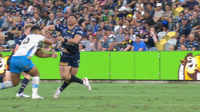 Jason Taumalolo looked to have been knocked out.