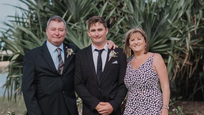 Tim Thompson (centre) with his father David Thompson and mother Jennie Thompson.