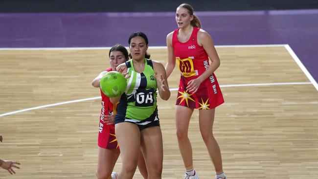 Action from the QGSSSA netball match between Somerville House and Moreton Bay College. Photo:Tertius Pickard