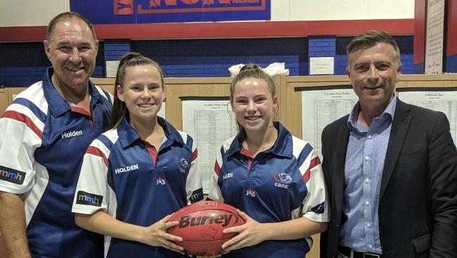 Jamie Thomas, his daughters Aisha and Abbie and Little Para MP Lee Odenwalder.