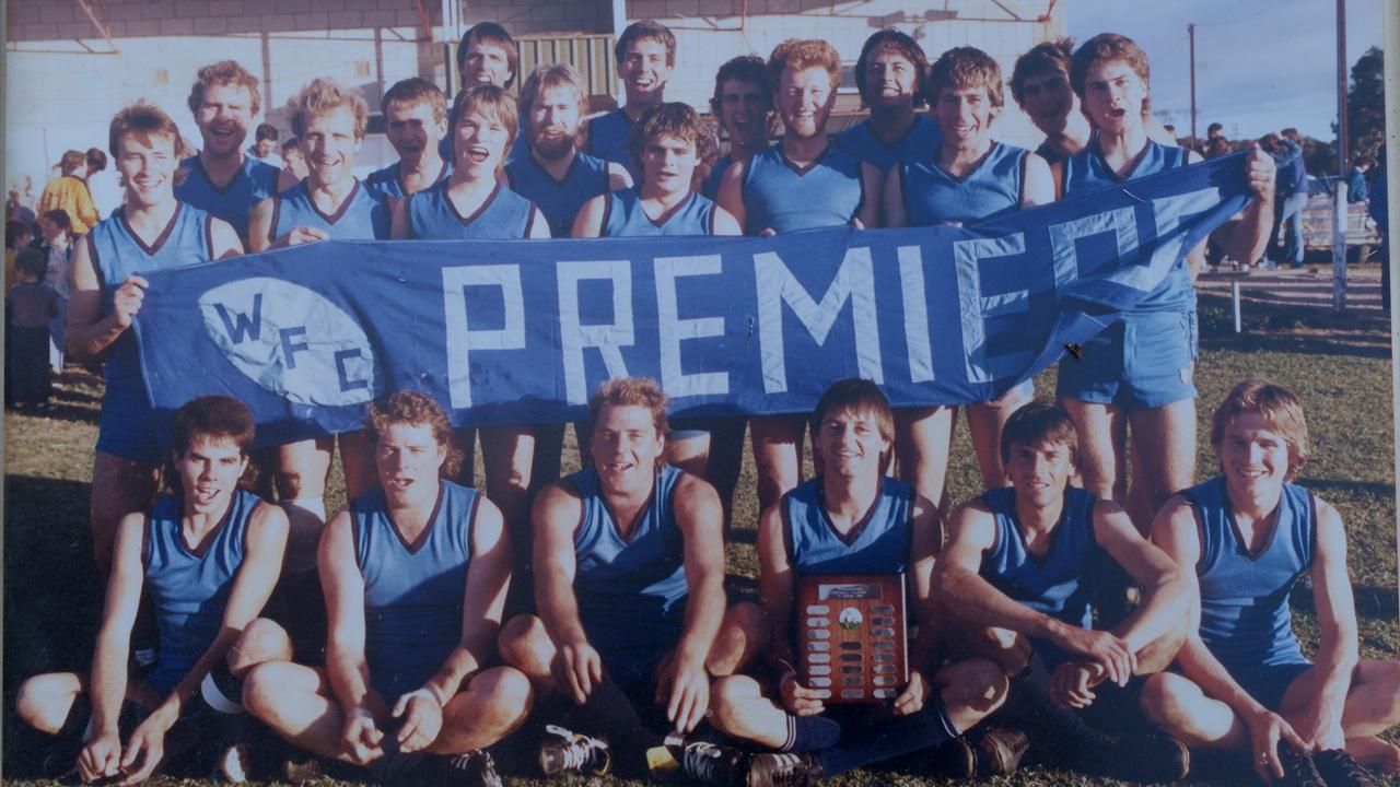 The Wynarka premiership team in 1987 with Paech in the front row, third from the left.