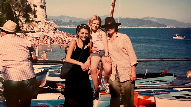 Pia Miranda with Greta Scacchi and her daughter Leila in Italy in 2000.