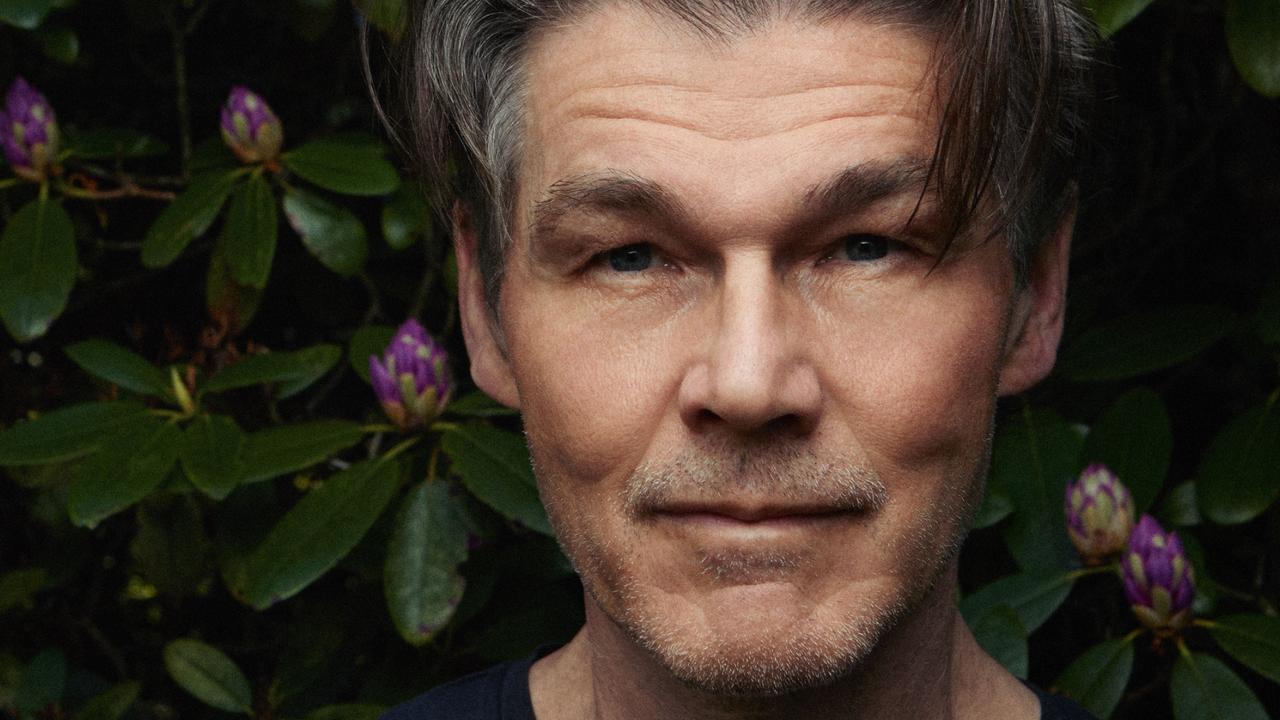 Pop legend goes public with sad diagnosis