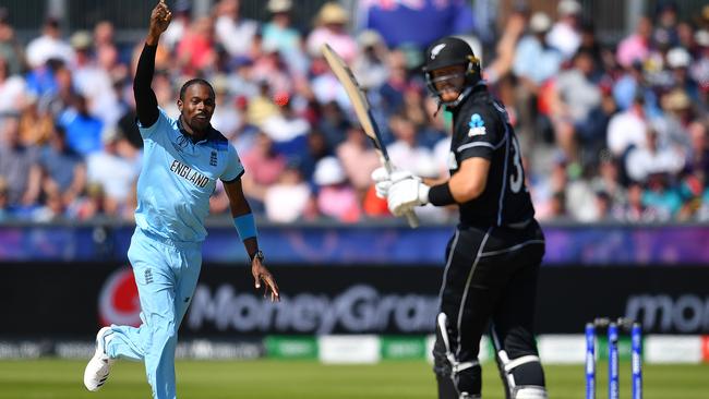 Jofra Archer picks up the big wicket of Martin Guptill.