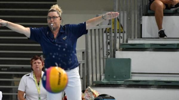 Nicola Johnson umpiring.