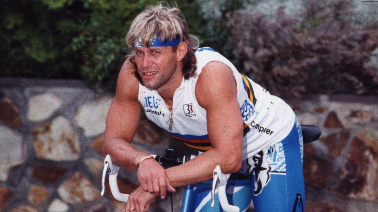 Six-time cycling world champ Michael Hubner dies suddenly at 65