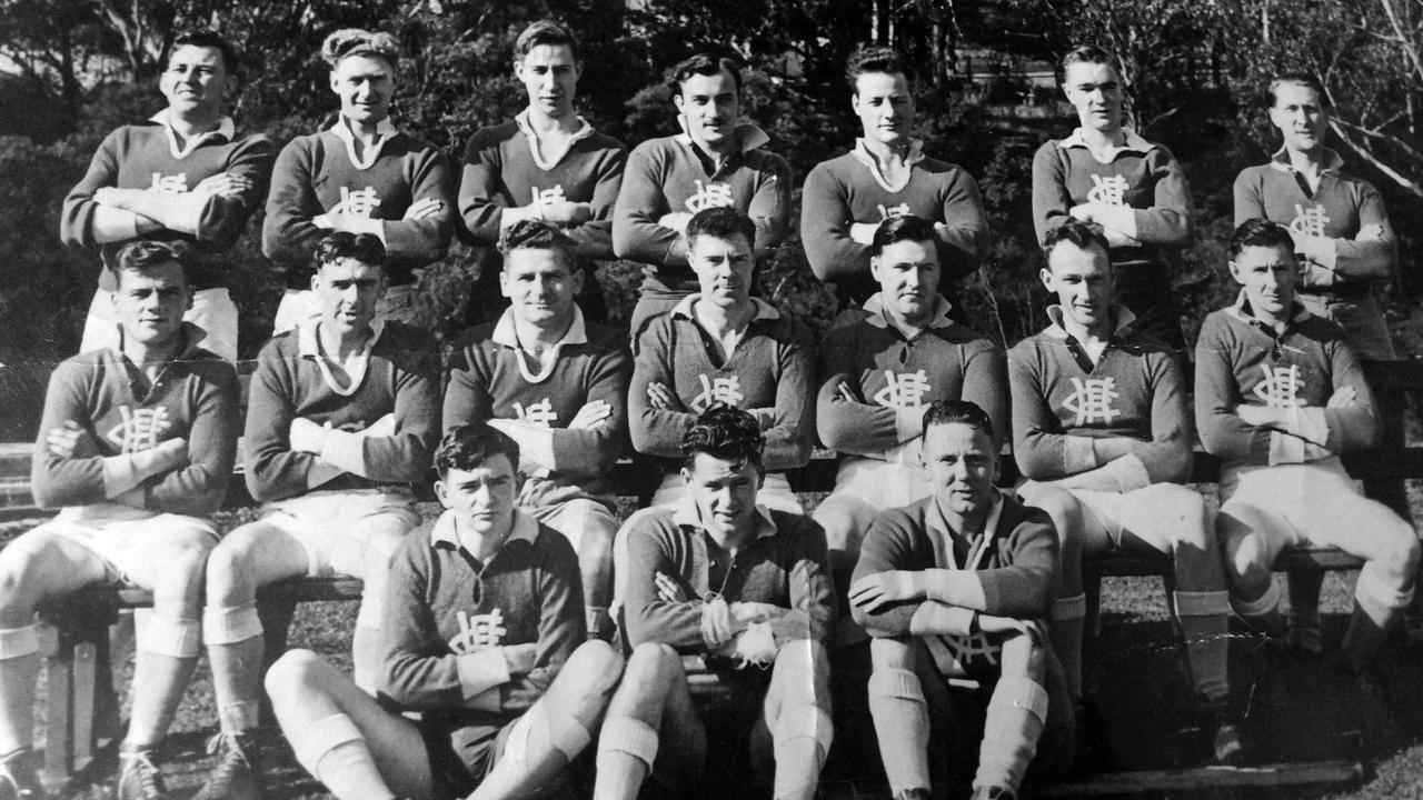 Footy teams of days gone by | The Mercury