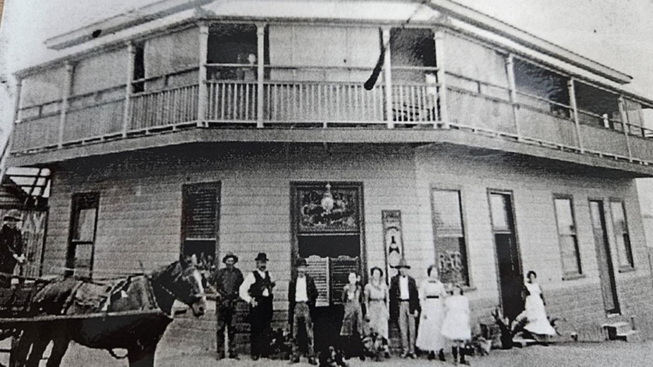 The Billett family standing outside of the Mount Pleasant Hotel circa 1900 Source: Gympie Regional Libraries – local history photo collection (donation)