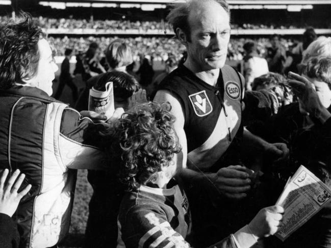 Kevin Bartlett had almost 14 millions fans watch him during his career in the VFL-era.