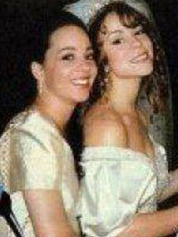 The sisters, seen here at Mariah’s wedding in 1993, have not spoken since 1994.