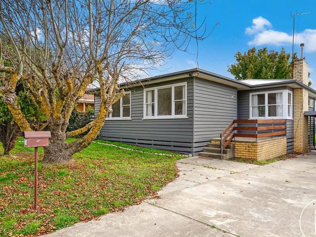 14 Truscott St Ararat has polished floorboards and is white and crisp inside.