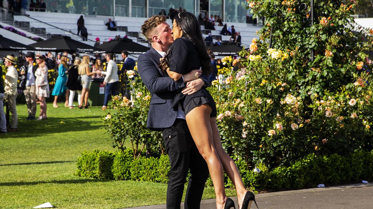 Melbourne Cup 2020 Drunk Photos Were Missing At Flemington Herald Sun 