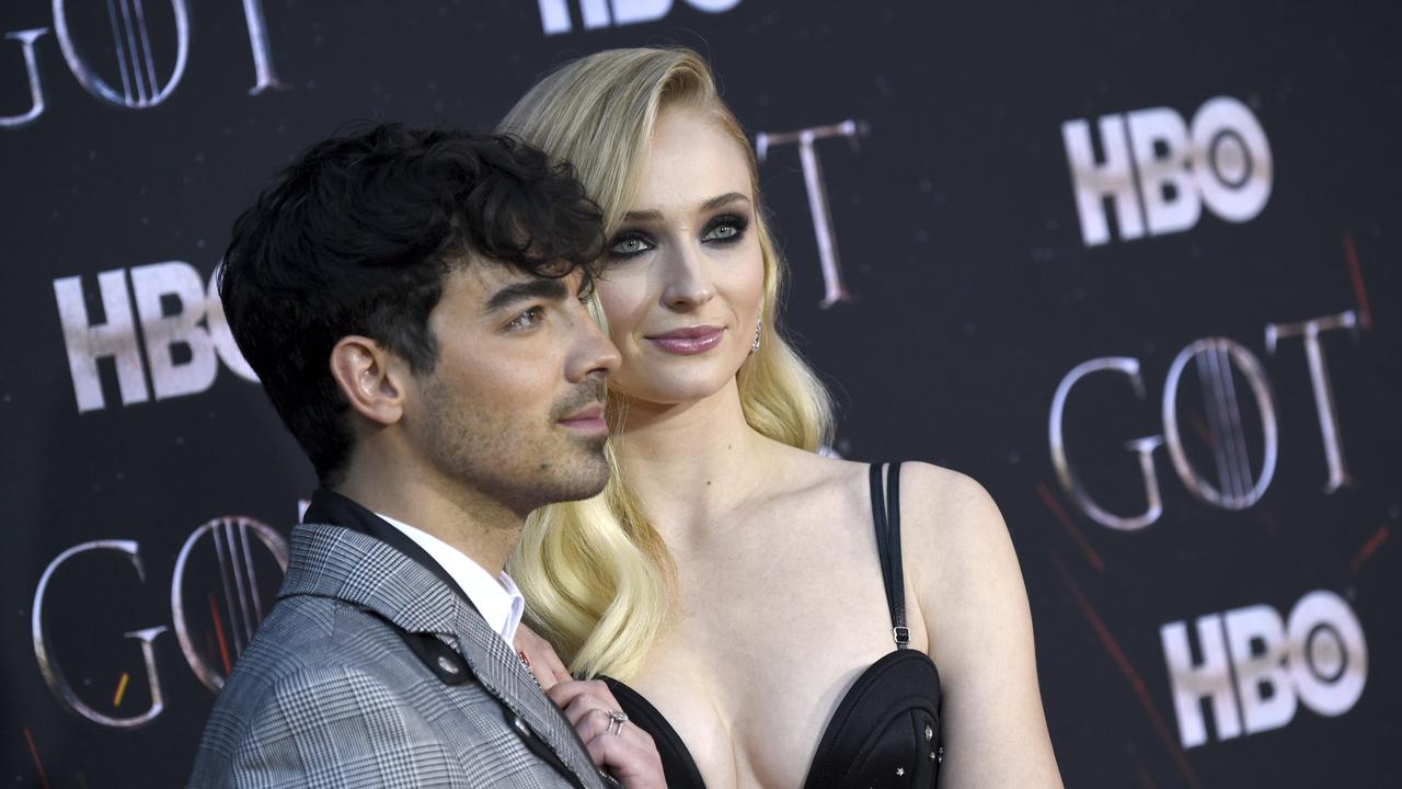 Joe Jonas and Sophie Turner Are Planning a Romantic Winter Wedding