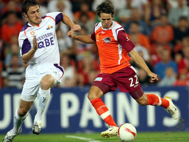 Robbie Kruse playing for Brisbane Roar over a decade ago.