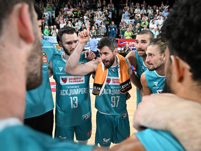 HOBART, AUSTRALIA - JANUARY 29: Jarrad Weeks of the Jackjumpers addresses the team after the win during the round 17 NBL match between Tasmania Jackjumpers and Perth Wildcats at MyState Bank Arena, on January 29, 2023, in Hobart, Australia. (Photo by Steve Bell/Getty Images)