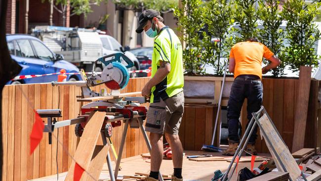 Construction workers’ pay is set to climb in coming months. Picture: NCA NewsWire/Sarah Matray