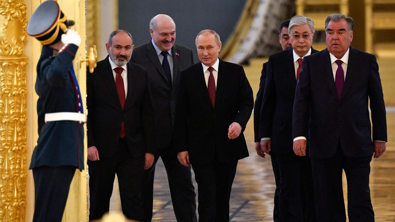 Armenian Prime Minister Nikol Pashinyan, Belarus' President Alexander Lukashenko, Russian President Vladimir Putin, Kyrgyzstan's President Sadyr Japarov, Kazakhstan's President Kassym-Jomart Tokayev and Tajikistan's President Emomali Rakhmon enter a hall prior to a meeting of the leaders of the Collective Security Treaty Organization (CSTO). Picture: Alexander NEMENOV / POOL / AFP.