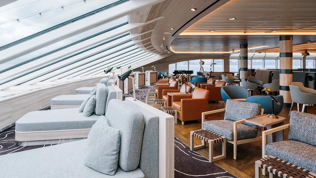 The Explorer Lounge on MS Fridtjof Nansen. Picture: HX